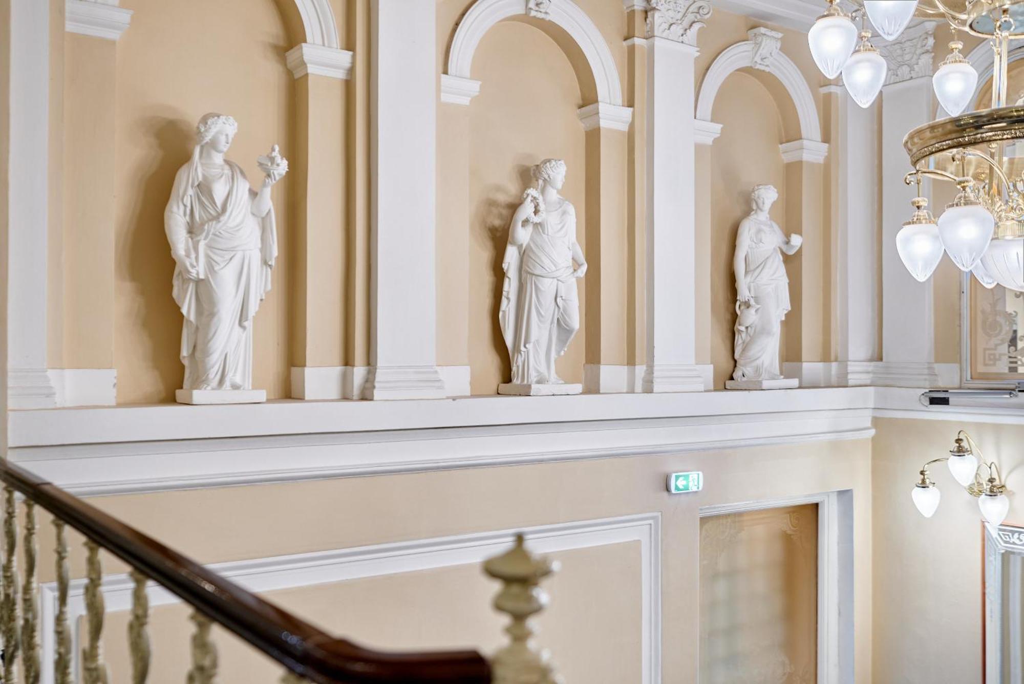 Hotel Maxim Mariánské Lázně Exteriör bild