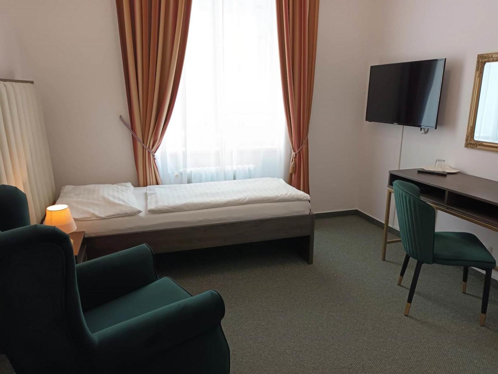 Hotel Maxim Mariánské Lázně Exteriör bild